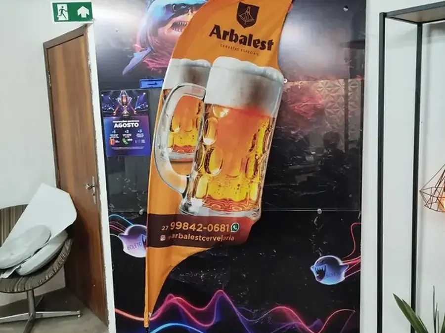 Windbanner Onda Flag instalado em cliente, foto 1